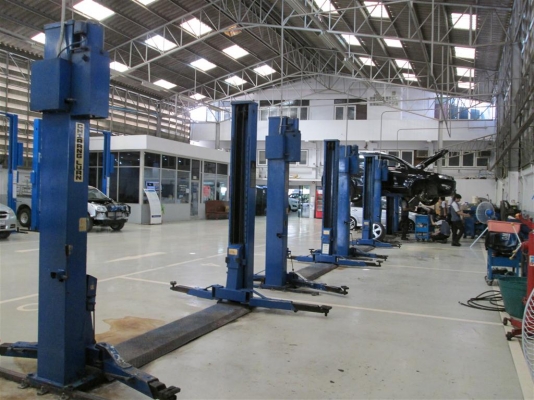 ขายลิฟท์ขึ้นรถสองเสาราคาถูก