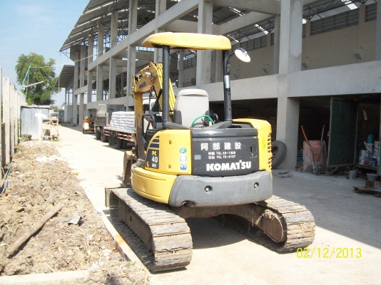 รถขุด Komatsu PC40 MR2