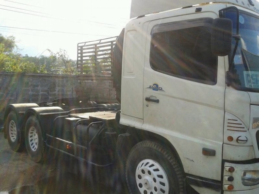 รถฮีโน่ 10 ล้อ หัวลาก 260 แรงม้า. ปี 47  ( ขายแม่ , ลูก )   สนใจติ ดต่อ 081 - 6079515