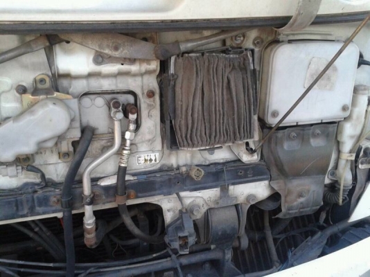 รถฮีโน่ 10 ล้อ หัวลาก 260 แรงม้า. ปี 47  ( ขายแม่ , ลูก )   สนใจติ ดต่อ 081 - 6079515