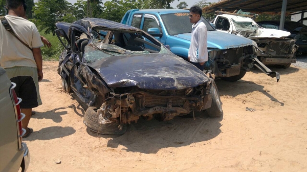 MITSUBICHI LANCER 1.8 A/T ท้ายเบ็น ขาย ซาก พร้อมเล่ม