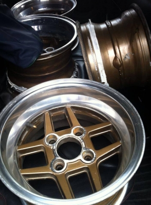 ล้อทอม ขอบ13 หน้า8หลัง9  4/114