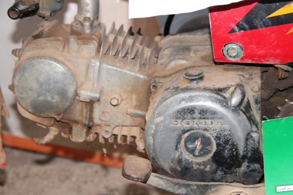 ขายฮอนด้าเวฟ ตามสภาพเล่มทะเบียนพร้อมโอน ภาษีขาดปี 53 อยู่สระแก้ว