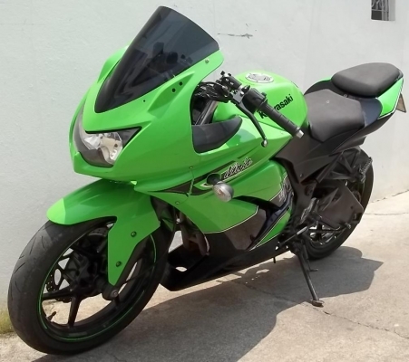 ขาย Kawasaki NINJA 250 R สีเขียว  จดปี 2554 ทบ หมดปี 58