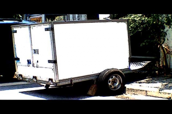 รถเทเลอร์พ่วงลากตู้แห้งขนของขนสัมภาระ