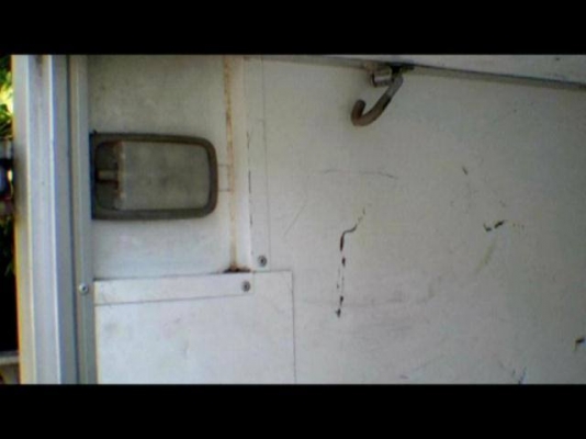 รถเทเลอร์พ่วงลากตู้แห้งขนของขนสัมภาระ ไซด์เทลเลอร์ กว้างตู้145/ล้อ-ล้อ 195  สูงจากพี้นถึงหลังคา 170 ความยาวตู้190 ความยาวหัวถึงท้าย 240 ยาวรวม 430 วัดแนวทะแยงในตู้230