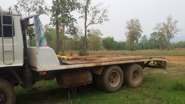 กระบะรถเกี่ยว