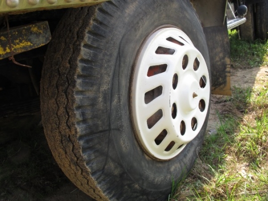 หัวยาว 6 ล้อ ISUZU TXD50 ดั้มพ์