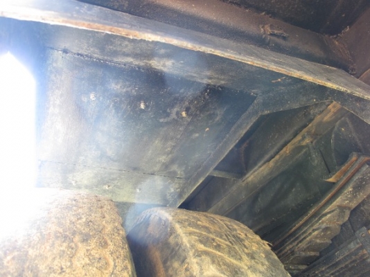 หัวยาว 6 ล้อ ISUZU TXD50 ดั้มพ์