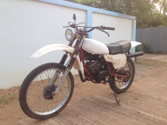 ขายรถYAMAHA DT125 MONO ไม่มีทะเบียน เครื่องดีพร้อมใช้งานครับ