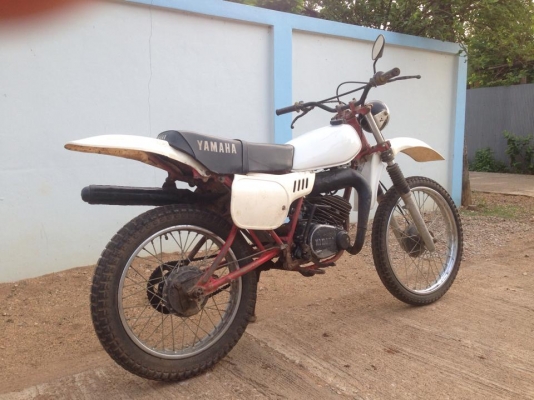 ขายรถYAMAHA DT125 MONO ไม่มีทะเบียน เครื่องดีพร้อมใช้งานครับ