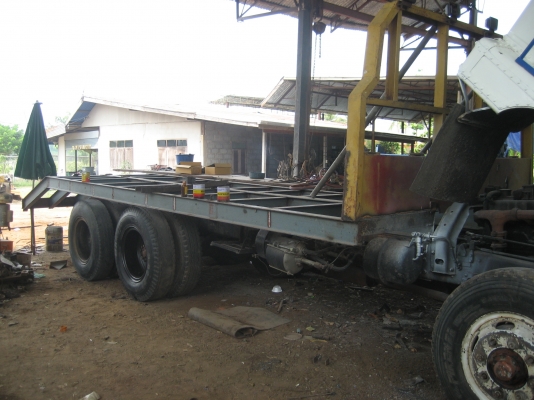 ฮีโน่ KT เทรนเลอร์  2 เพลา  สโลกลาง    165 แรง  660,000  บาท