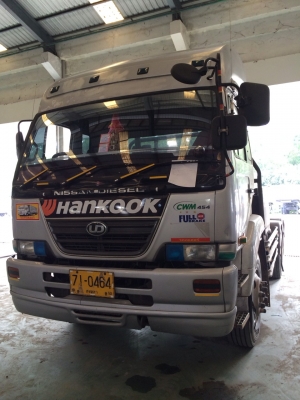 ขายหัวลาก  ยูดี320แรงม้าปี2550พร้อมหางสามเพลา