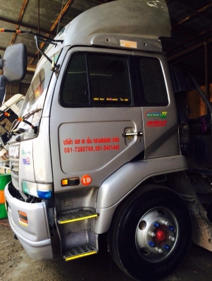 ขายหัวลาก  ยูดี320แรงม้าปี2550พร้อมหางสามเพลา