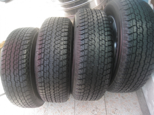 ขายล้อแม็กป้ายแดง New d-max 17"x7" et33 6รู139.7 พร้อมยางปี14 สนใจติดต่อเล็กคลองสามครับ 081-3747940