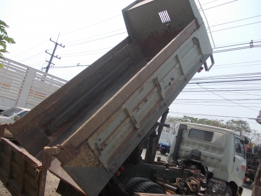 รถ 6 ล้อ ดั้มพ์ HINO KM777