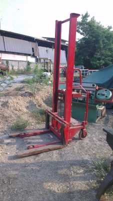 Sell> ขายแฮนด์ลิฟท์ไฟฟ้า ใช้มอเตอร์แบตเตอรี่ ขายถูก เดินไฟใหม่ ใส่แบตก็ใช้ได้เลยครับ นครปฐม