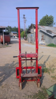 Sell> ขายแฮนด์ลิฟท์ไฟฟ้า ใช้มอเตอร์แบตเตอรี่ ขายถูก เดินไฟใหม่ ใส่แบตก็ใช้ได้เลยครับ นครปฐม