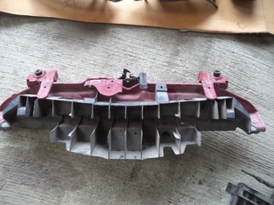 คานรับฝากระโปรงหน้า วีออส ปี 10