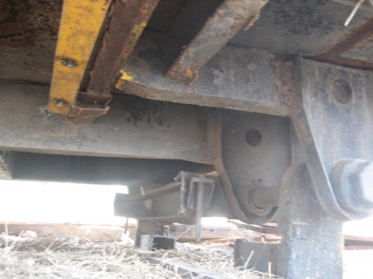 กระบะเหล็ก  ยกลงต่อเทรนเลอร์  55.000 บาท