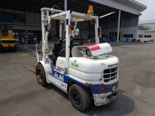 ขายรถยก3.5t.นางงามญี่ปุ่นติดแก็สสวยมากเสา4เมตร