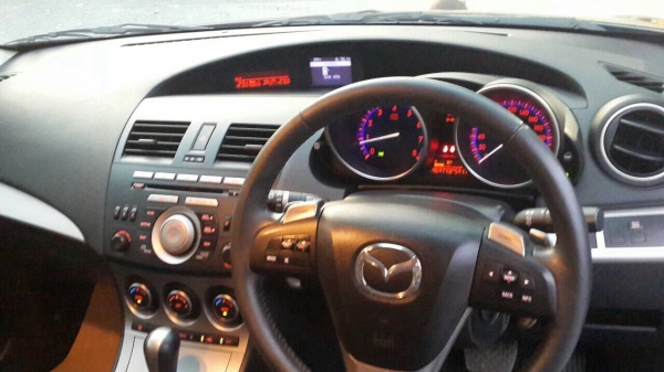 Mazda3 ปี2011 รุ่นTop 2.0(R.sport) ขายถูกสุดๆ มาก่อนได้ก่อน!!!