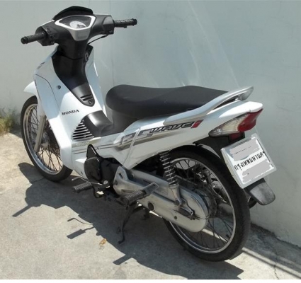 ขาย Honda Wave125i สีขาว สตาร์ทมือ  ทบ หมดปี 58