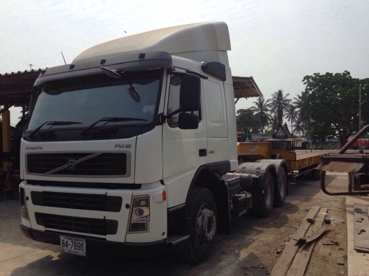 ขายถูก รถหัวลาก Volvo. 3 เพลา 6 ล้อ ยาง 10 เส้น สภาพพร้อมใช้ ติดต่อ คุณเบียร์ 0944895646