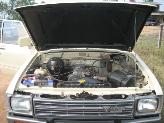 โตโยต้า   2L  คลาสสิค    สะสม 75,000  บาท