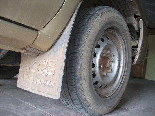 นิสัน  พรอนเทียร์     140000  บาท