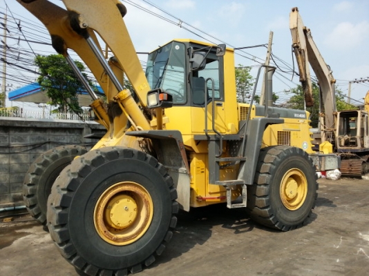 รถตักล้อยาง WA400-3E-54030 รถสวย สภาพเดิม ๆ นำเข้าจากญี่ปุ่น ยังไม่เคยใช้งานในไทย  โทร 081-373-0559
