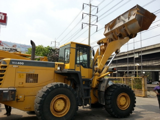 รถตักล้อยาง WA400-3E-54030 รถสวย สภาพเดิม ๆ นำเข้าจากญี่ปุ่น ยังไม่เคยใช้งานในไทย  โทร 081-373-0559