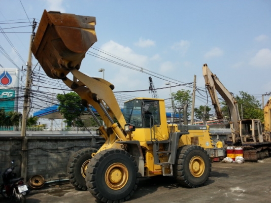 รถตักล้อยาง WA400-3E-54030 รถสวย สภาพเดิม ๆ นำเข้าจากญี่ปุ่น ยังไม่เคยใช้งานในไทย  โทร 081-373-0559