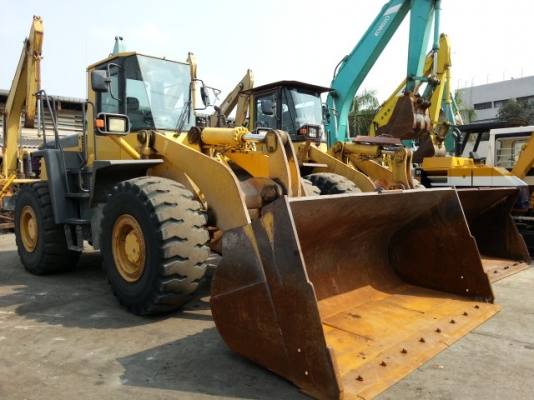 รถตักล้อยาง WA400-3E-54030 รถสวย สภาพเดิม ๆ นำเข้าจากญี่ปุ่น ยังไม่เคยใช้งานในไทย  โทร 081-373-0559