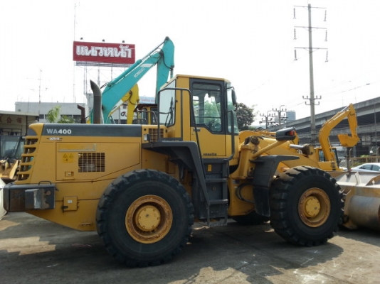 รถตักล้อยาง WA400-3E-54030 รถสวย สภาพเดิม ๆ นำเข้าจากญี่ปุ่น ยังไม่เคยใช้งานในไทย  โทร 081-373-0559