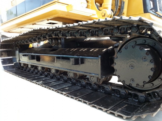 รถขุดดิน CAT E120B  สภาพพร้อมใช้งาน  รถนำเข้าจากญี่ปุ่น ยังไม่เคยใช้งานในไทย  โทร. 081-373-0559