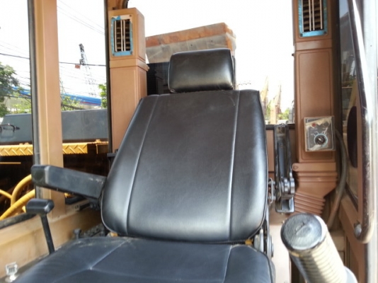 รถขุดดิน CAT E120B  สภาพพร้อมใช้งาน  รถนำเข้าจากญี่ปุ่น ยังไม่เคยใช้งานในไทย  โทร. 081-373-0559