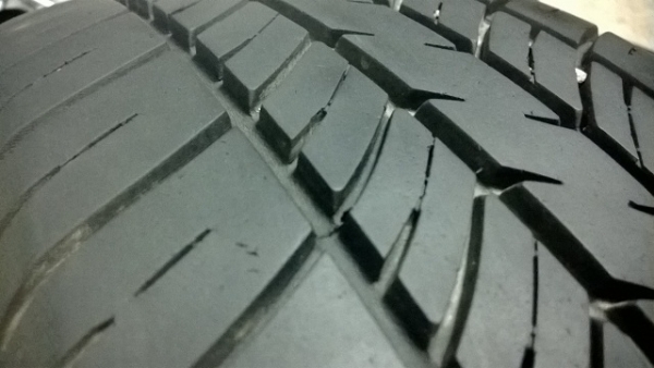 กะทะ 14 ยาง 185 65 14 ฝาครอบ MARCH