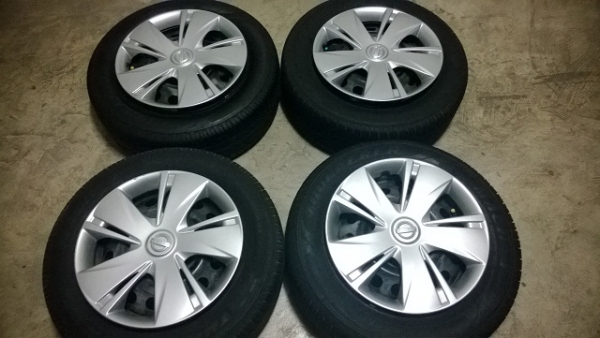 กะทะ 14 ยาง 185 65 14 ฝาครอบ MARCH