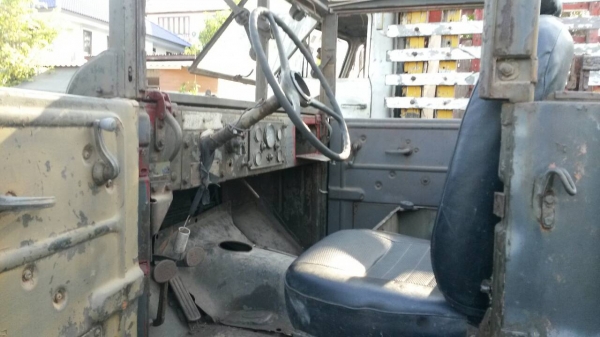 ขายรถจิ๊บดอส 4X4 สภาพสวยครับเอาไปปั้นอีกนิดแหร่มเลย เครื่องดีเซลเดิมๆ พร้อมทะเบียน ขาย 230000 บาท เท่านั้นหาอยู่ไม่ผิดหวังครับ ท่านที่จองแล้วไม่มาเอาถือว่าท่านสละสิทธิ์ ให้เวลาแค่กลางเดือน