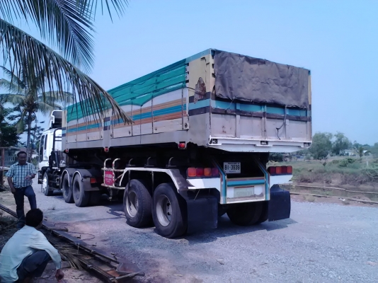 ขาย18ล้อ อิซูซุเดกก้า 270 แรงไม่โบ ปี 38   หรือแยกลูกขาย 450,000 บาท