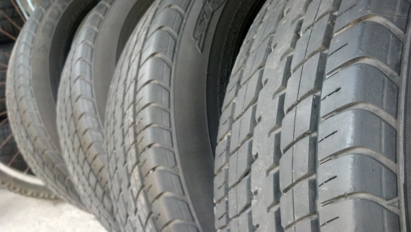 CE28 ขอบ 15 กว้าง 8 ออฟ 20 พร้อมยางดอกเต็ม