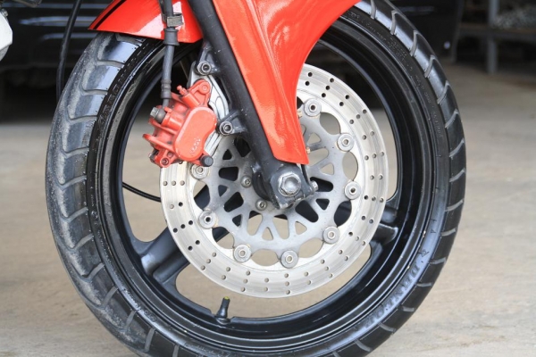 ขาย VT 250 แต่ง ดูคาติ สีใหม่ เครื่องดี ท่อสูตรคู่ โยชิ สรรพสามิตแท้ 39000