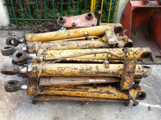 ขายเครน ติดหลังรถบรรทุก 6ล้อ 10ล้อ  ราคาถูก