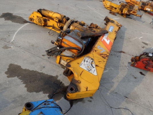 ขายเครน ติดหลังรถบรรทุก 6ล้อ 10ล้อ  ราคาถูก