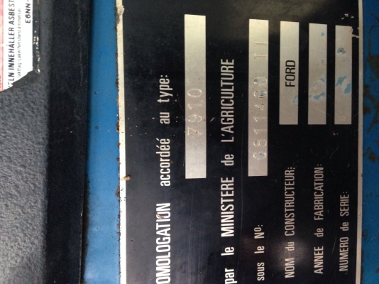 ขายรถไถฟอร์ด FORD 7910 4x4 490,000บาท ขายรถไถฟอร์ด FORD 7910 4x4 490,000บาท