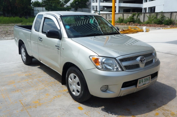TOYOTA VIGO CAB 2006 มือเดียวออกห้าง ขายรถสวย เครื่องวิ่งดี เกียร์ ช่วงล่างปกติ สีสวย หน้า+หลัง เดิมๆ ภายในสภาพสวย