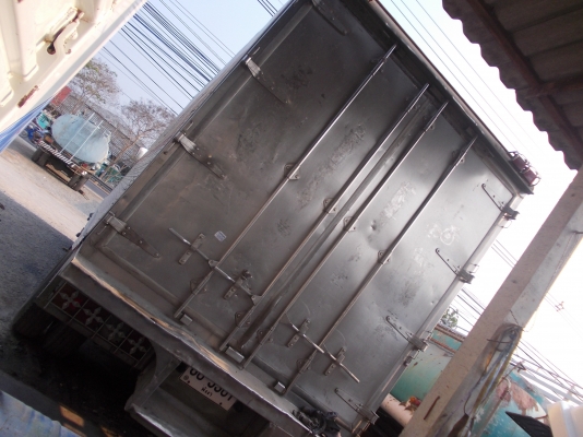 ขายรถ 10 ล้อ HINO ตู้เปียก