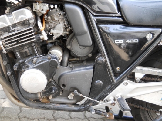 64'000 ด่วน ขาย /// แลก เทรืน์cb400 Y93 สพม  180+ km/hr ราคาต่อรองได้ ส่งได้ทัวไทย