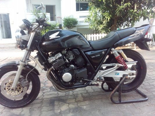 64'000 ด่วน ขาย /// แลก เทรืน์cb400 Y93 สพม  180+ km/hr ราคาต่อรองได้ ส่งได้ทัวไทย
